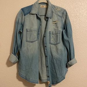 Hollister Jean Shirt Women’s XS